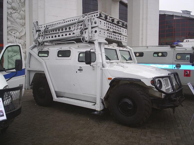 Штурмовой автомобиль "Абаим-Абанат" на базе бронеавтомобиля СПМ-1